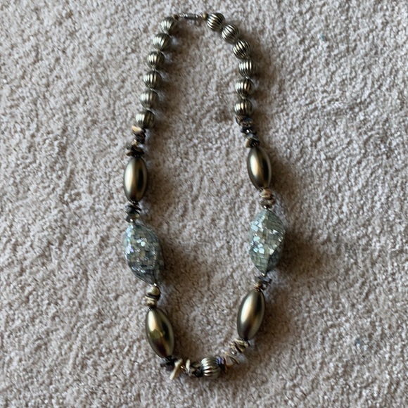 Vintage mixed lucite, bead, shell necklace - Picture 1 of 6